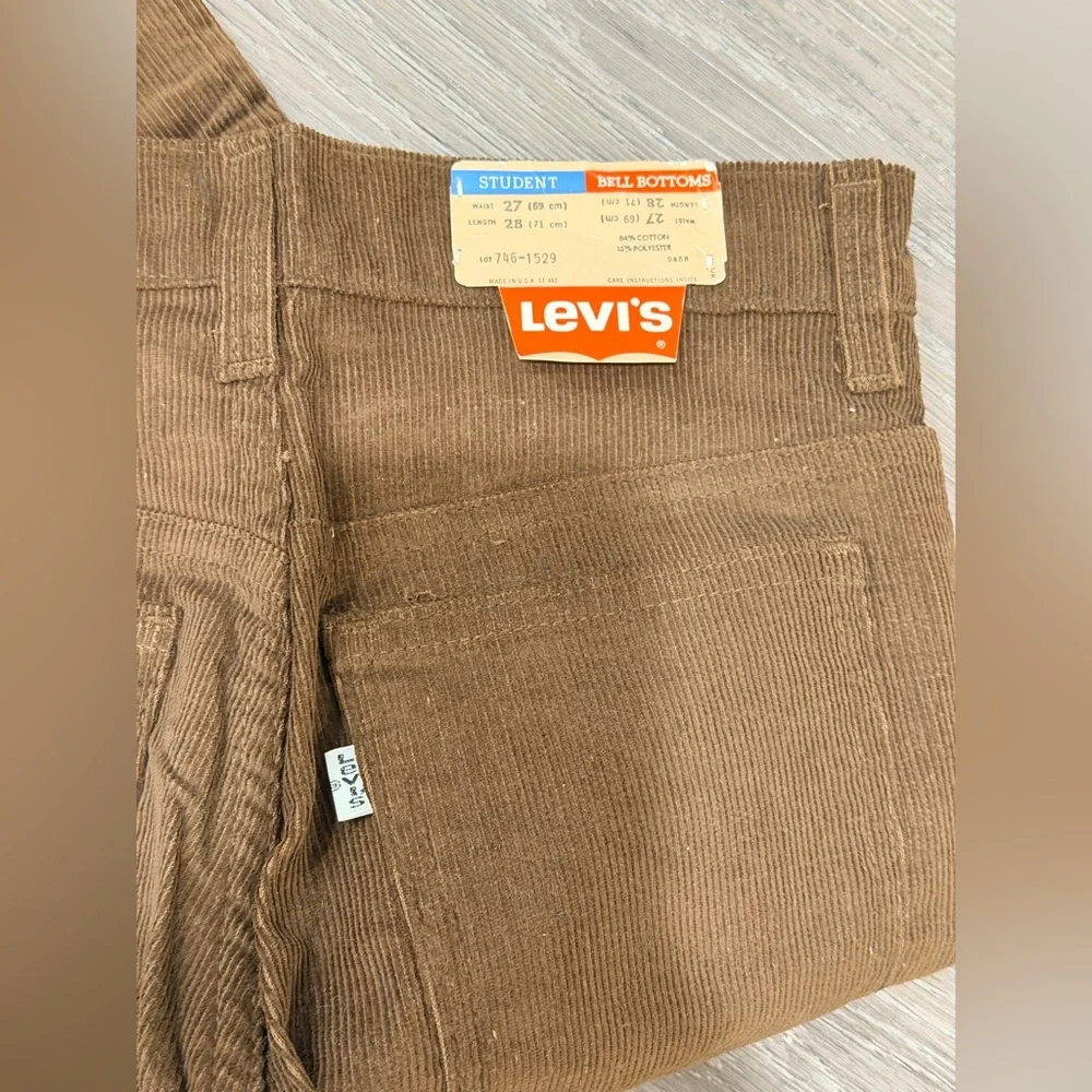Vintage 1980s Deadstock Levi’s 746 Brown Corduroy Pants